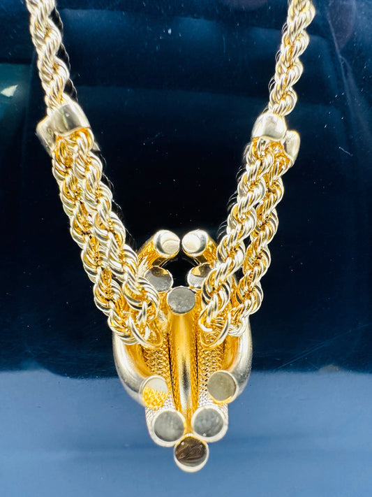 Collier maille corde avec pendentif en or 18 carats