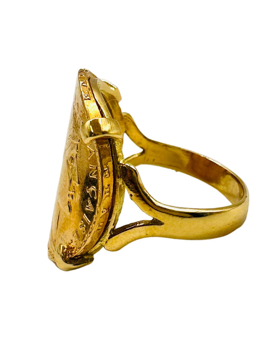 Bague Porte-Pièce Courbée “Marianne Coque” – Or 18 et 22 carats ~ 4 griffes