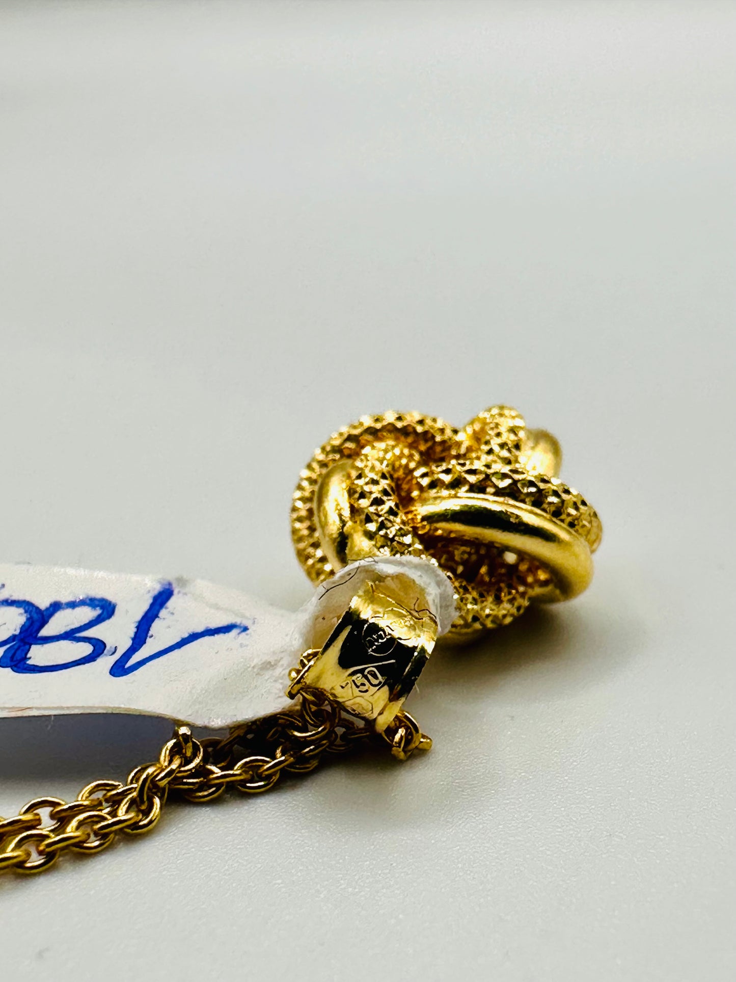 Chaîne & Pendentif Nœud d’Amour Algérien 🎗️Or 750/1000