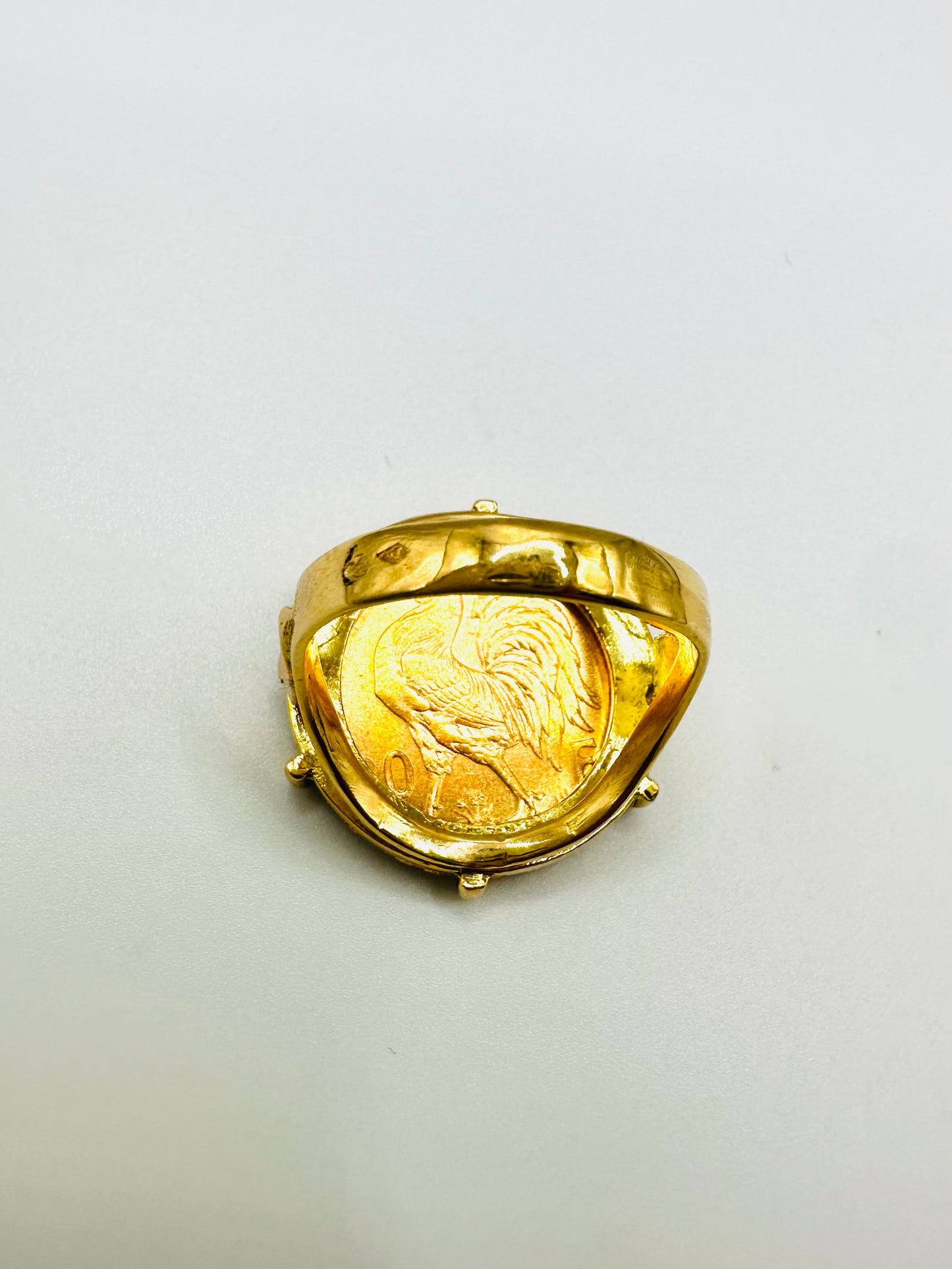 Bague Porte-Pièce “Marianne” – Or 18 et 22 carats ~ 6 griffes