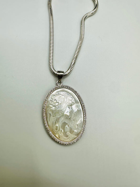 Chaîne en argent 925 avec médaille de la Vierge à l’Enfant