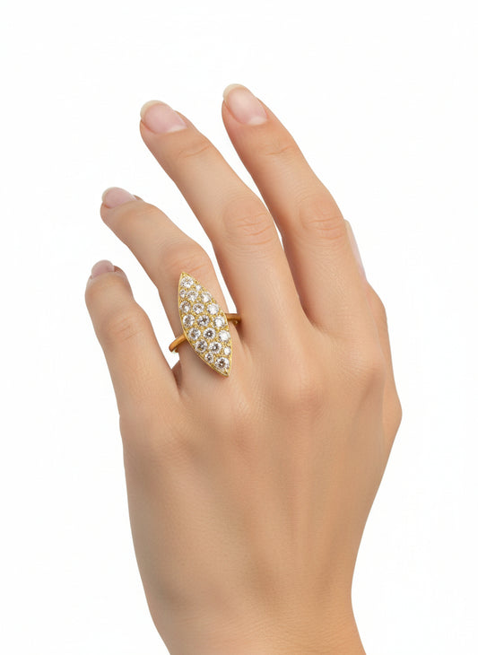 Bague Marquise Sertie en Or Jaune 18 Carats