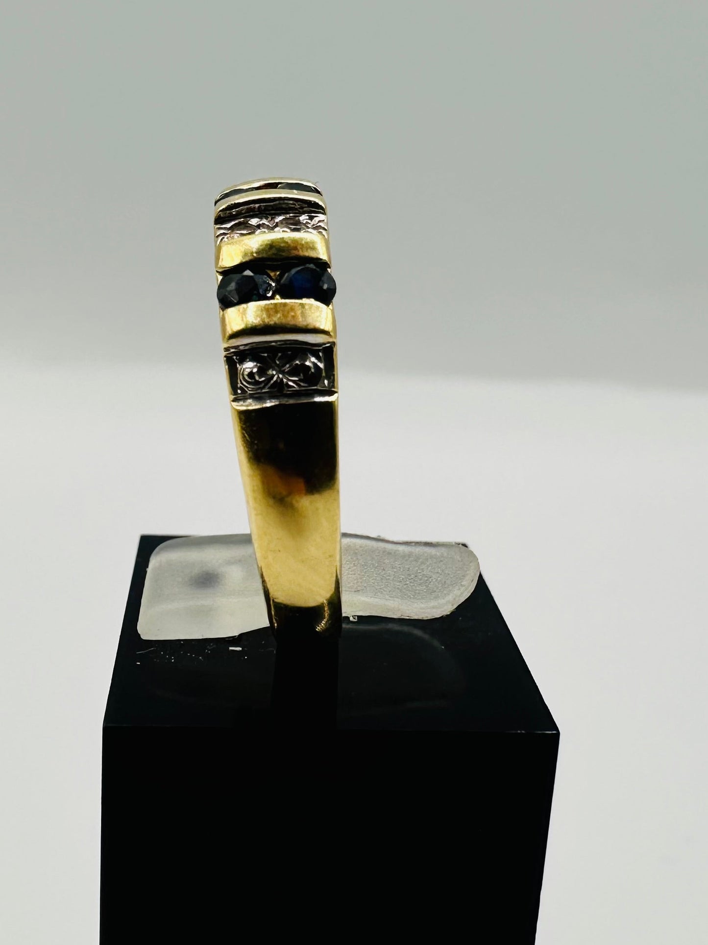 Alliance Demi Jonc Saphir et Diamants Or 750/1000