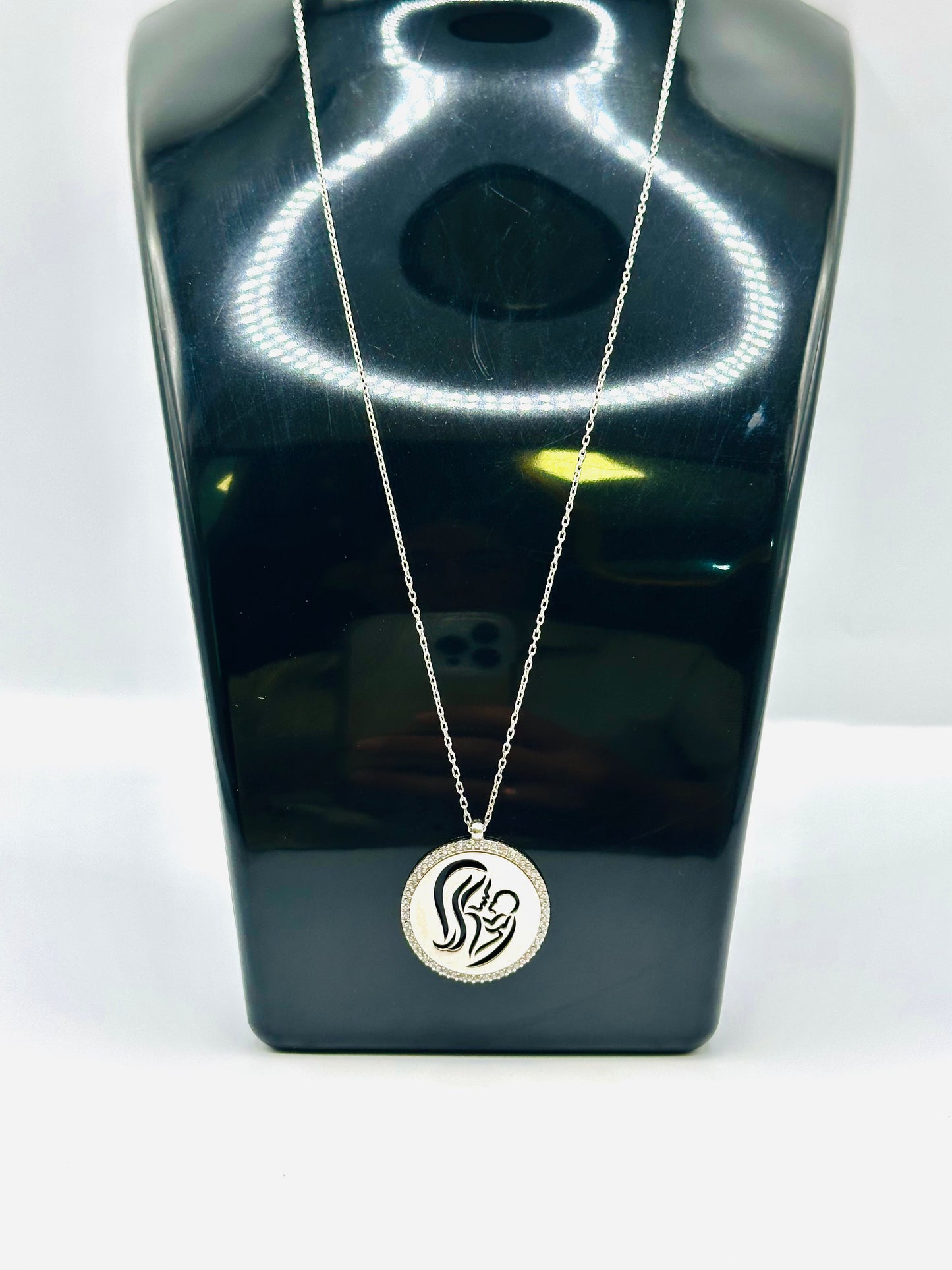 Chaîne en argent 925 avec pendentif rond “Maman & Bébé”