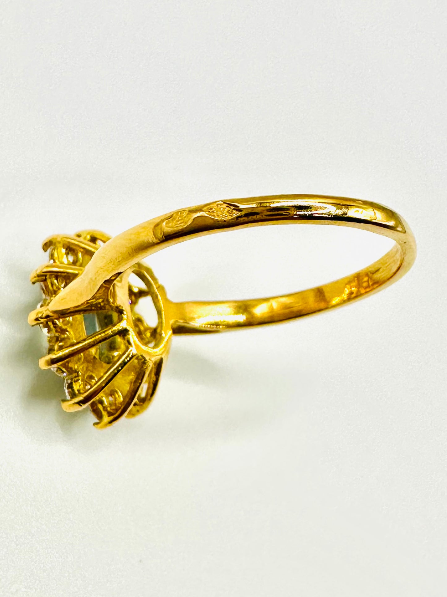 Bague Marguerite En Or Jaune 18 Carats