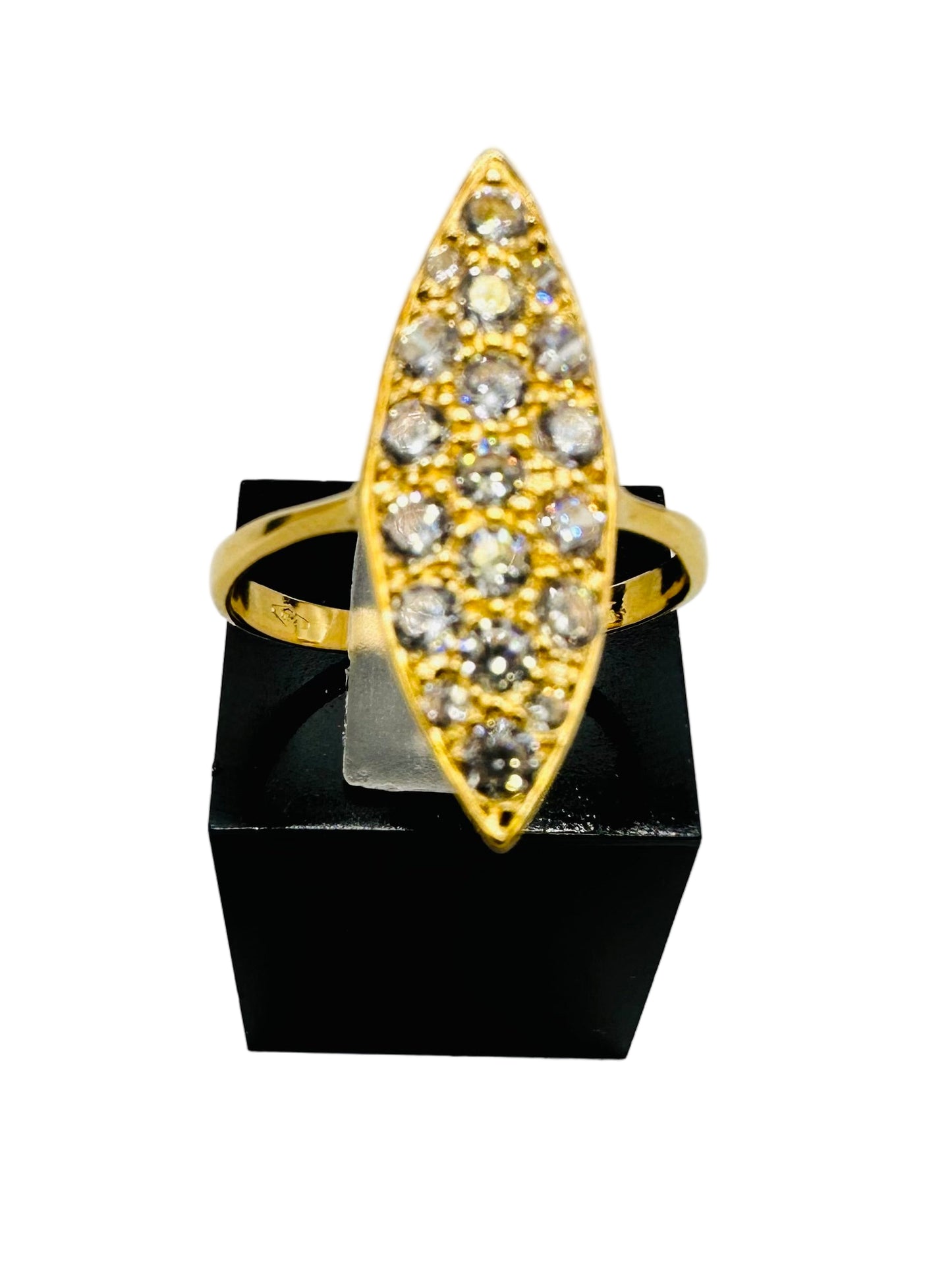 Bague Marquise Sertie en Or Jaune 18 Carats